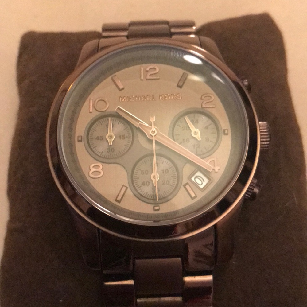 Watch - Picture 4 of 4